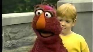 Sesame Street - Elmos Fear Of Clowns