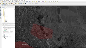 VUSAT - QGIS digitizing training polygons