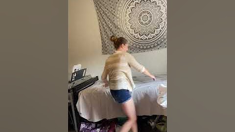 Making an unoccupied bed skills video