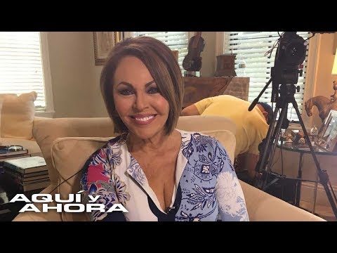 "Tengo que confesar que soy groupie": María Elena Salinas habla sobre los artistas que ha entrevista