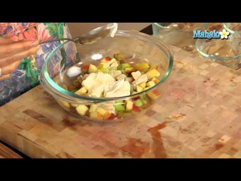 Video: Salade Met Kip En Rozijnen