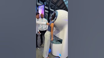 Dubai’s Newest AI Salon Robot Will Shock You! 🤖⚡ Instant Curl Machine 4.0 💇‍♀️ The Future Is Here