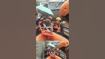 Floods in Bali kill 6, submerge cars and bring down buildings
