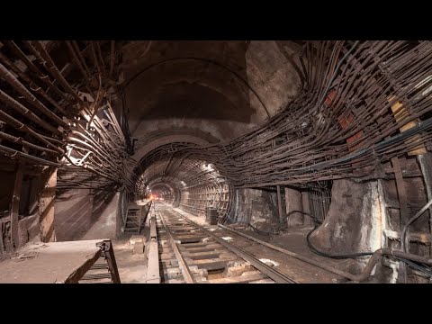 Video: Hvordan Navigere I Moskva Metro