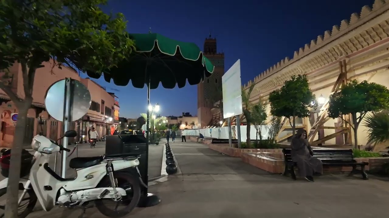 Caminando por  Marrakech Marruecos de noche WALKING TOUR