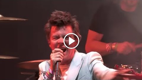 Glastonbury 2023 Rick Astley x Blossoms, There Is A Light That Never Goes Out, Rick Astley x Blossom