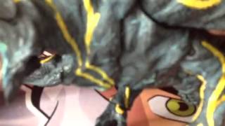 Neca Battle Damaged Knifehead Figure 8 Inch Tall Review