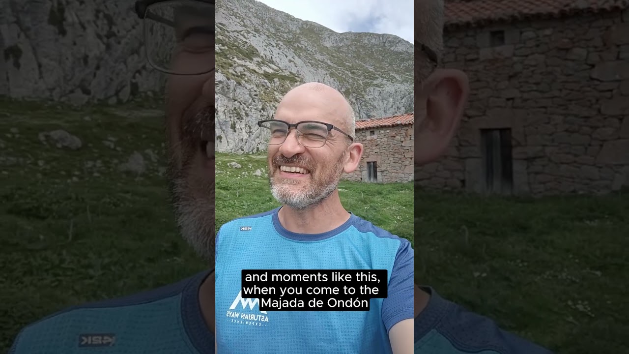 Senderismo en Asturias.  Vestidos de Domingo.  Majada de Ondón.