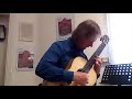 inside music, lutherie Exhibition in Rome, David Russell tries a classical guitar by Leonardo Manni