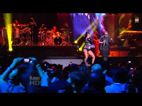 Rihanna ft Jay - Z &amp; Kanye West - Run This Town (Live From Madison Square Garden)