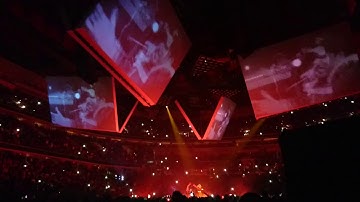 Jay-Z.  Give it to Me.  Live.  Washington, DC