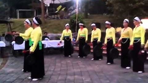 Văn hóa Mường  múa cồng chiêng