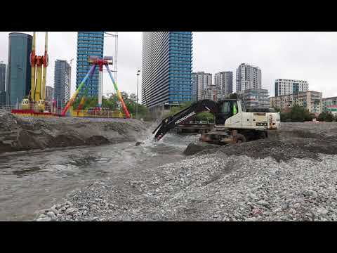 ზღვაში გამსვლელი არხების გაწმენდითი სამუშაოები - ბათუმის მერია