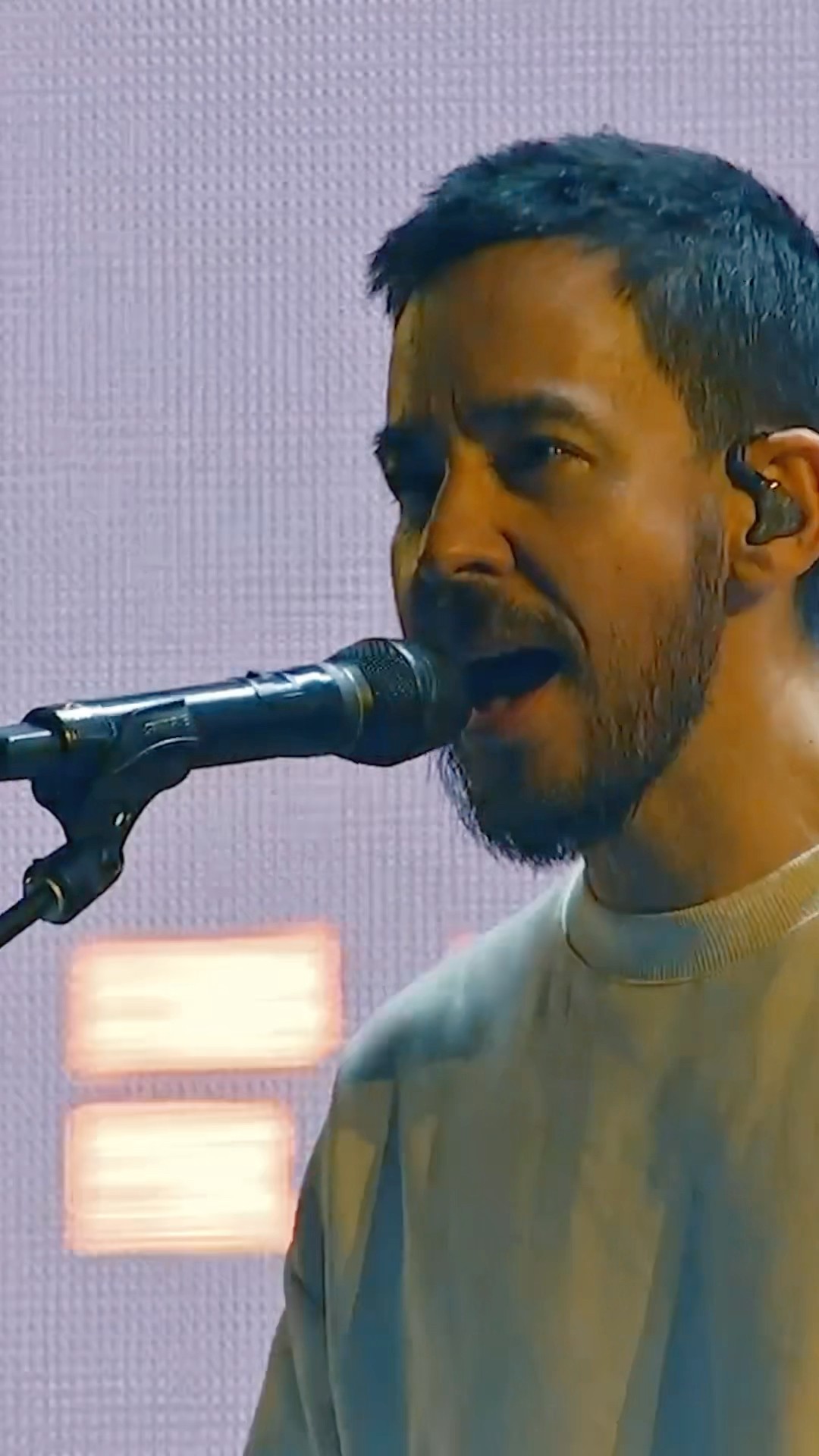 Overflow. Live from Guadalajara.