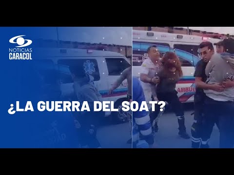 Paramédicos de dos ambulancias se fueron a los puños en Bogotá: impresionante video