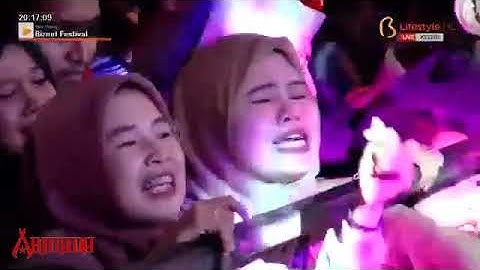 5. Armada - Pemilik Hati | Biznet Festival Kediri 2019