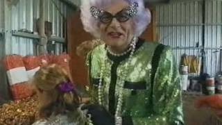 Dame Edna Everage appearance (Burke's Backyard, 1996)