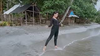 MANIPULATIVE DANCE