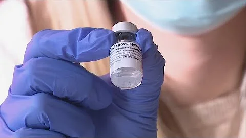 Doctor discusses experience of receiving COVID-19 vaccine