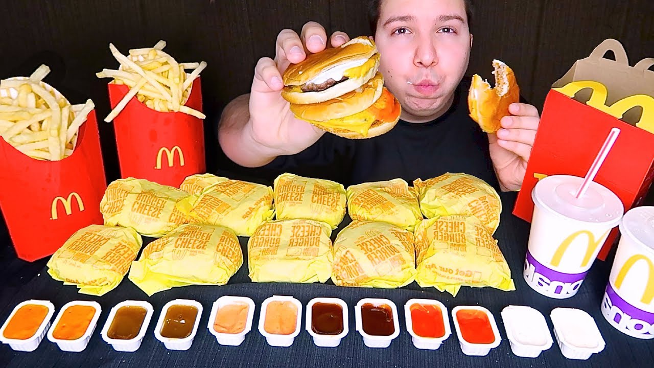 10 McDonald's Cheeseburgers Challenge • MUKBANG
