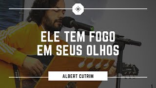 Vídeo de Ele Tem Fogo Em Seus Olhos