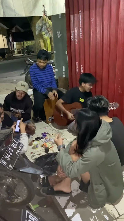 Download lagu yang penting happy #cover #nongkrong #shortscraft #shorts