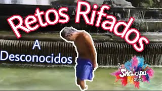 Retos Rifados Desconocidos Comiendo Tierra Besando Axilas