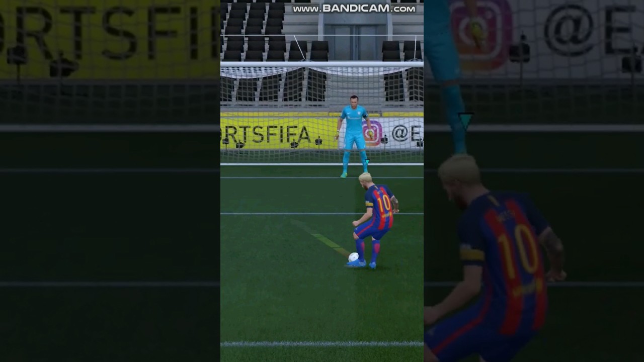 FIFA 17 Messi on Arena penalty goal 