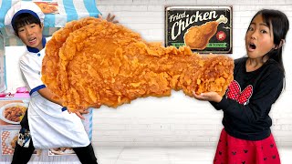 【寸劇】チキンは何のお肉？食べ物の大切さを学ぶ　かえであーたん　Kaede and Ahtan Pretend Play Fried Chicken Shop