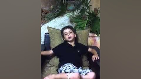 رازي شحادي يقرأ قرآن من سورة الكهف