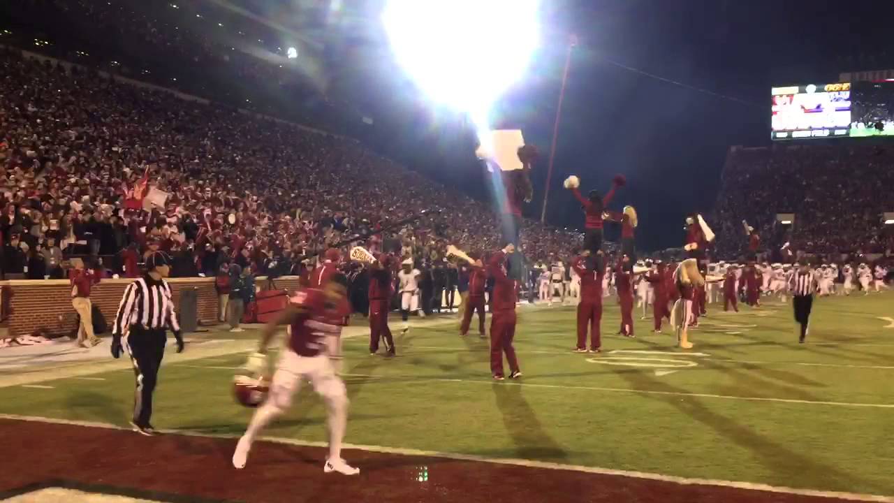 Oklahoma Football Stadium Yell - YouTube