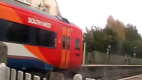 South West Trains Sprinter class 158 arrives at Mottisfont & Dunbridge