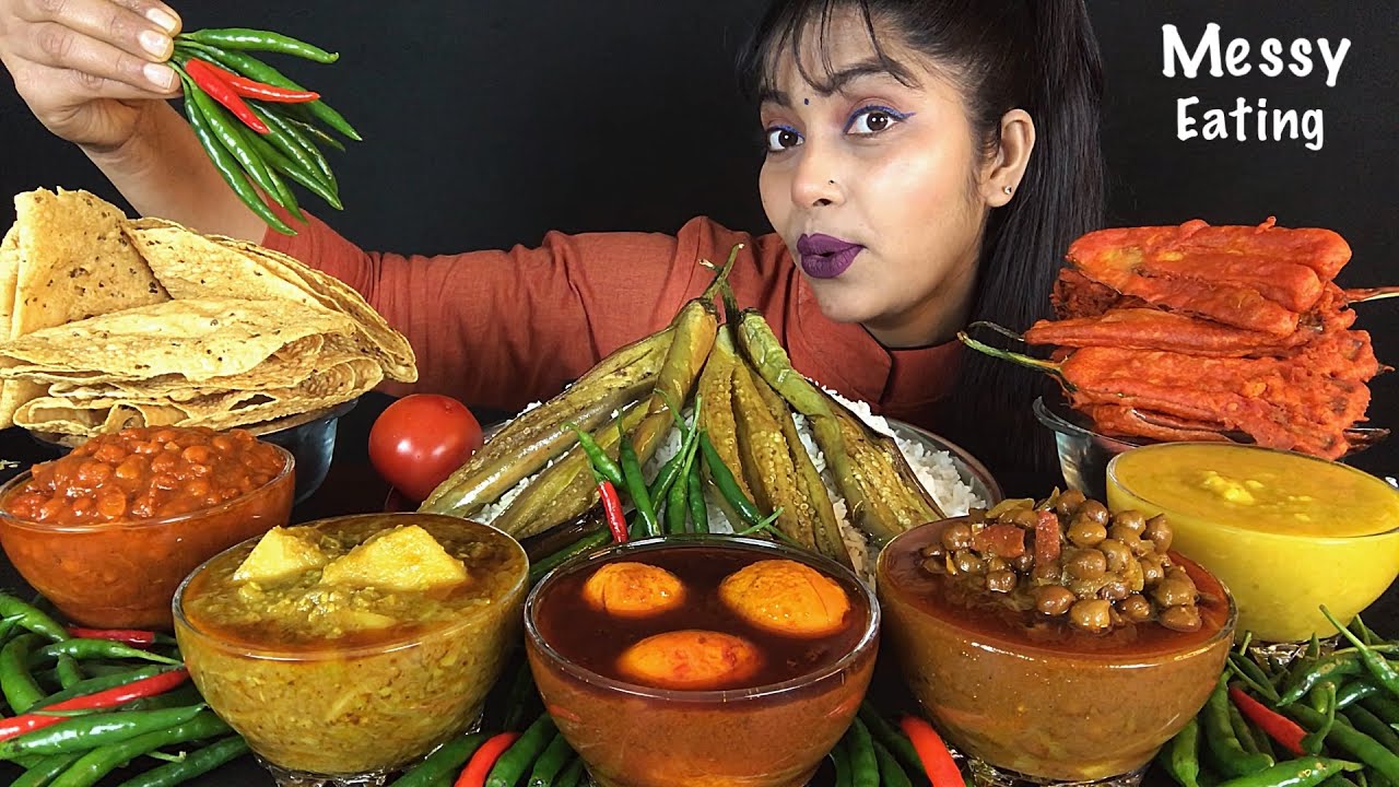 EATING BHAT BAIGAN FRY CHANA DAL NEMONA EGG CURRY CHANA MASALA DAL PAKODA PAPAD CHILLI | ASMR SHOW