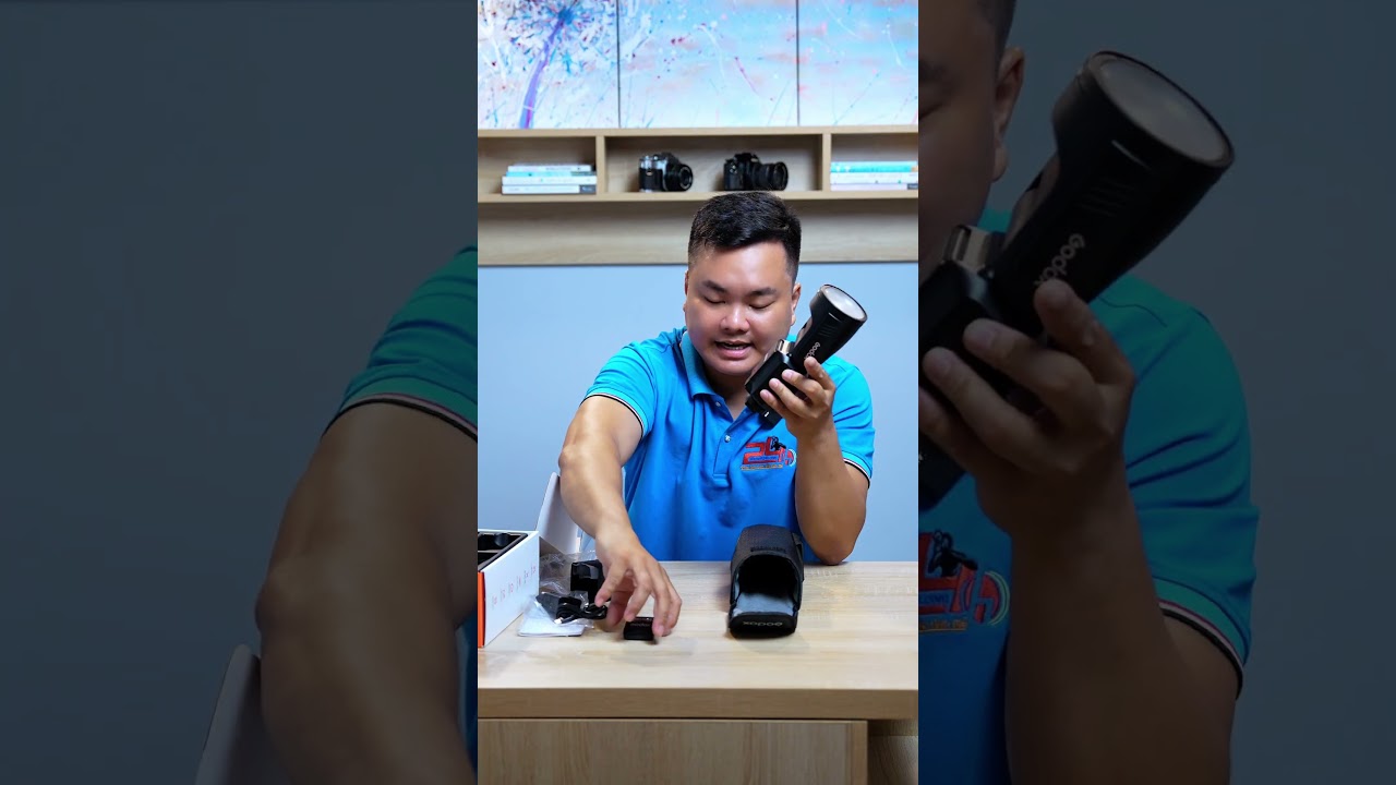 🎥 Đèn Flash Godox V100 cho Canon/Nikon/Sony/Fuji công xuất 100W #flashgodoxv100  #godoxv100 — Video review, click xem trên YouTube