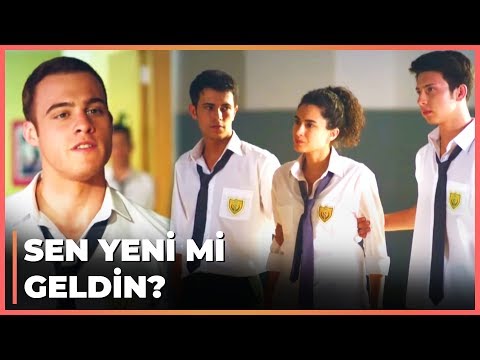 Zeynep'in Kerem'e Karşı Okuldaki Zor Anları - Güneşi Beklerken 1. Bölüm