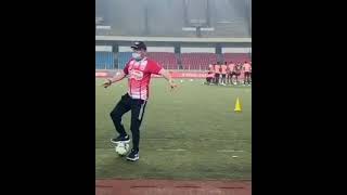 HAJI MANARA SIMBA SC SIO YANGA  AS VITA NAMFUNGA KWAO KAMA ALOSIMAMA