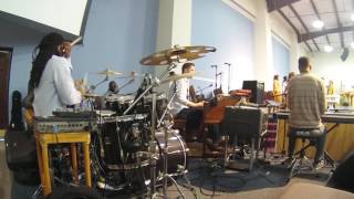 Hezekiah Walker - Souled Out (Drums) chords