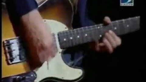 John Frusciante broken string
