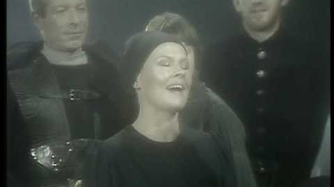 Macbeth 1.6 (Royal Shakespeare).mov