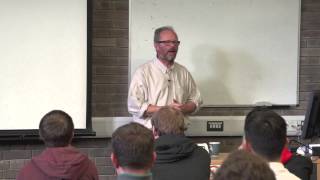 Robert Llewellyn Talks about his career and the power of online video.