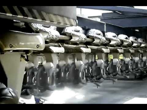 Bnm Invert Train Katun - B&M Inverted - Transfer track in action - Mirabilandia 2009 ...