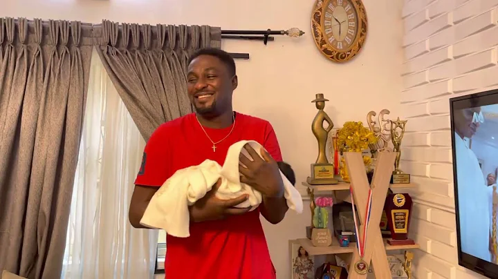 ADENIYI JOHNSON PERFORMING Daddy’s duty
