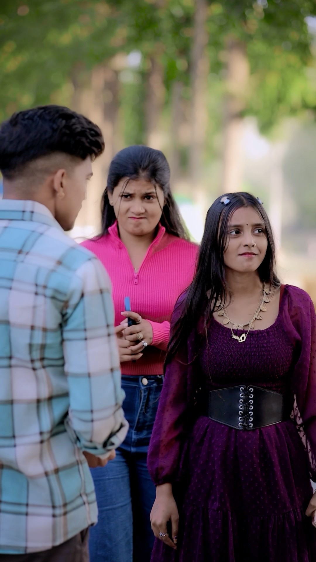 Kitni pyaari ladki hai