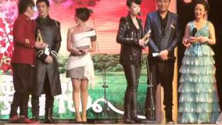 リャンイン20110117"年度最佳女歌手五连冠" 北京流行音乐典礼