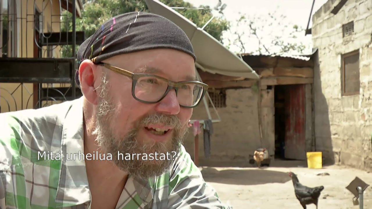 Nenäpäivä 2015 - Esko Valtaoja tapaa Tansanialaiset sitkeät veljekset