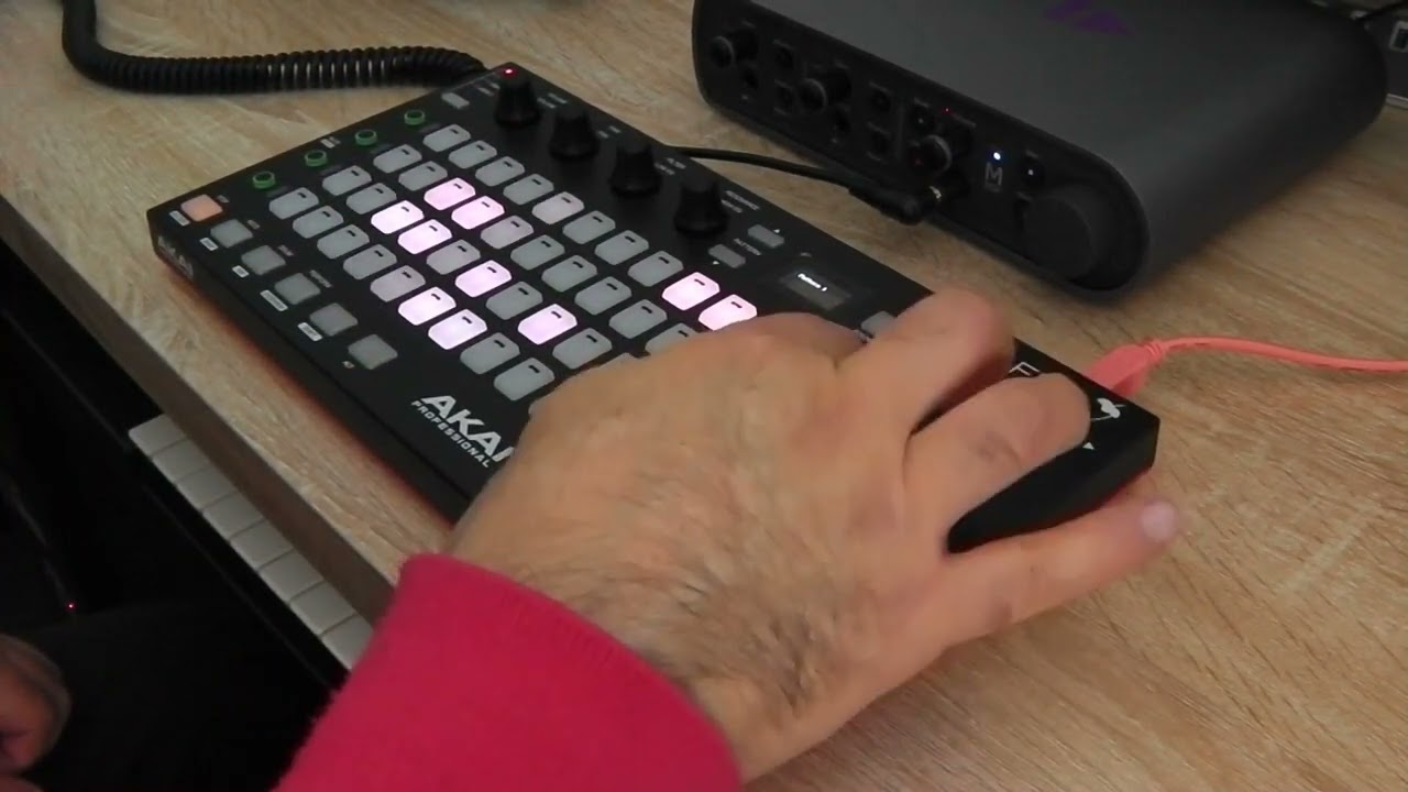 Akai Fire FL Studio Arturia The Laboratory 49 Sony SRP-L300 Avid Mbox3 | Progressive Ambient