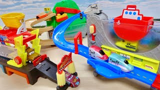 水とお湯で色が変わる! カーズ・新幹線・はたらくくるま☆どんな色に変わるかな?