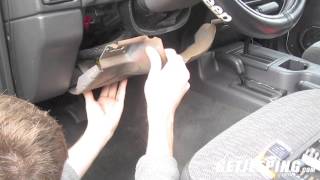 Replacing flasher/turn signal relay on a 1997-2001 Jeep Cherokee XJ -  GetJeeping - YouTube