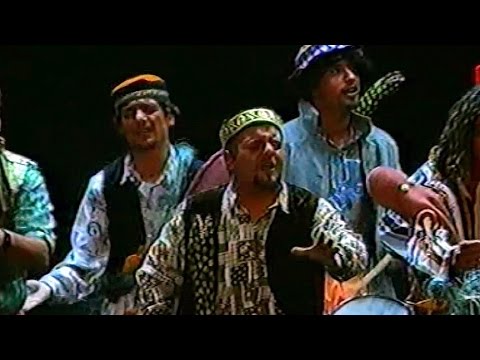 Actuación de Los que paisan el estrecho en semifinales del COAC 1996