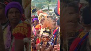 Ipilians in Traditional Attire for 50th PNG a independence Celebrations #papuanewguinea #looppng